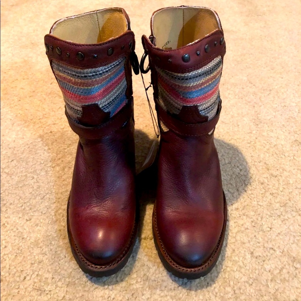 Justin Western Women’s Ankle Boots